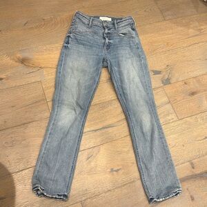 Mother straight leg cropped jeans size 25